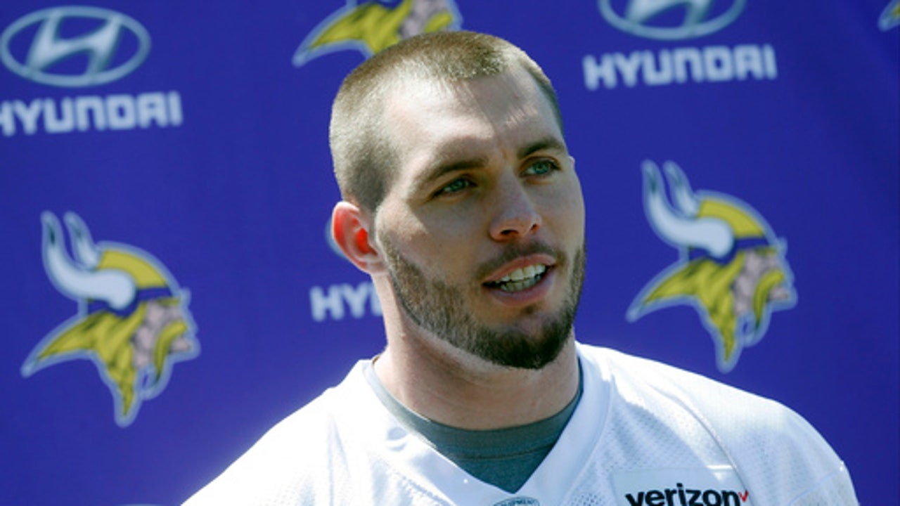 Smith wanted to stay with Vikings, so new deal had no delay